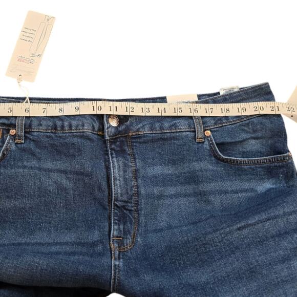 Seven7 The Tower High Rise Medium Wash Ripped Knee Cropped Jeans Plus Size 20 - Picture 7 of 11